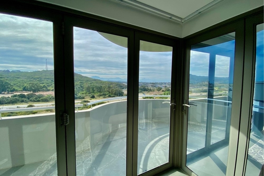 To Let 2 Bedroom Property for Rent in Island View Western Cape